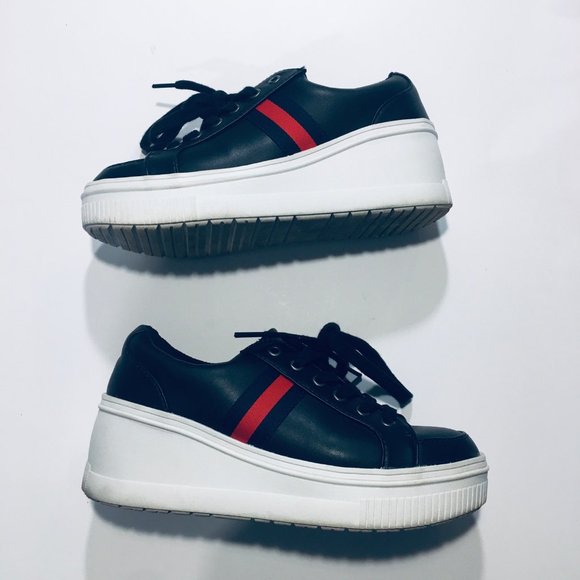 Madden Girl Shoes - Madden Girl Travvis Black Leather Platform Sneakers Size 7 - MAKE OFFER